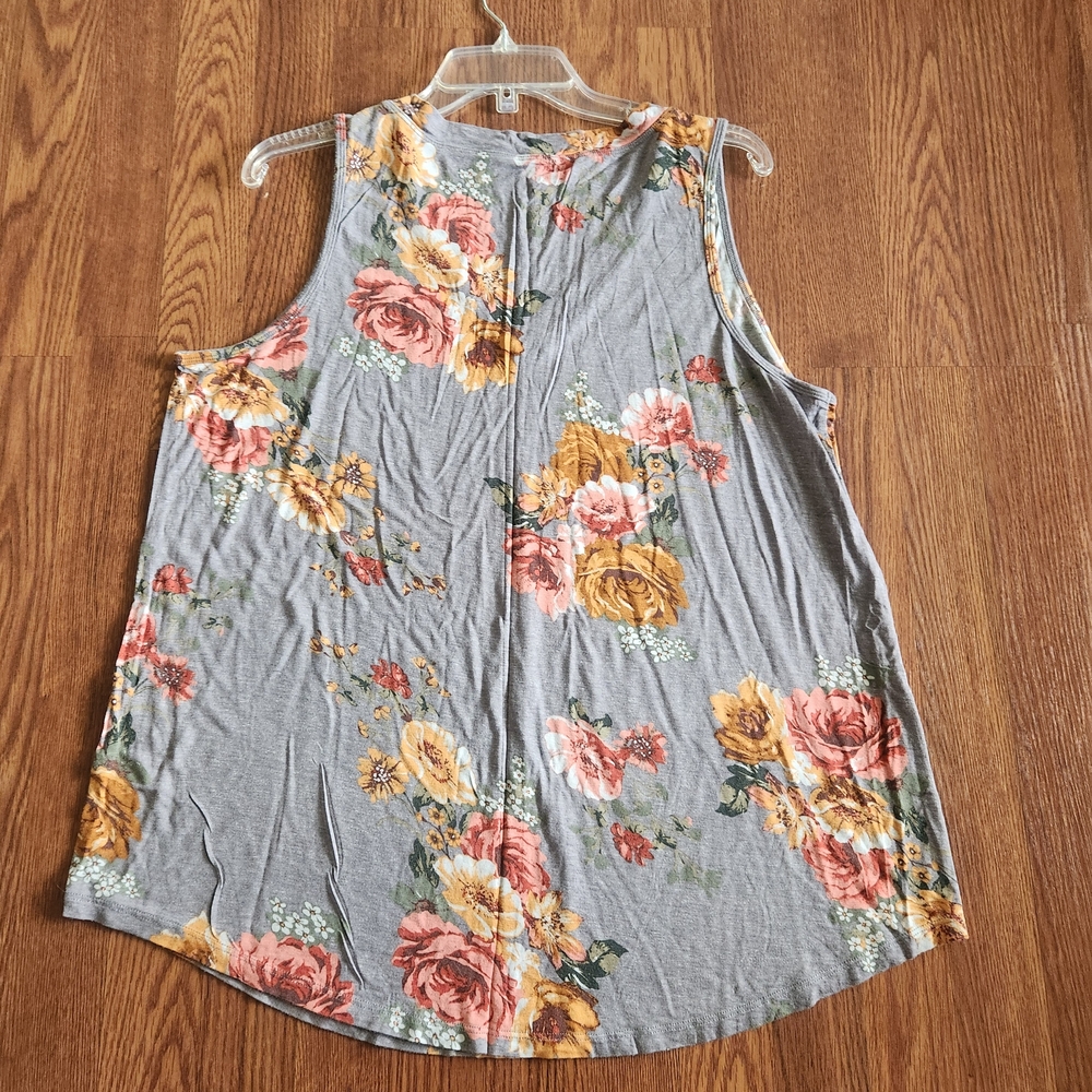 Maurices Floral Gray Tank Top - Picture 2 of 4